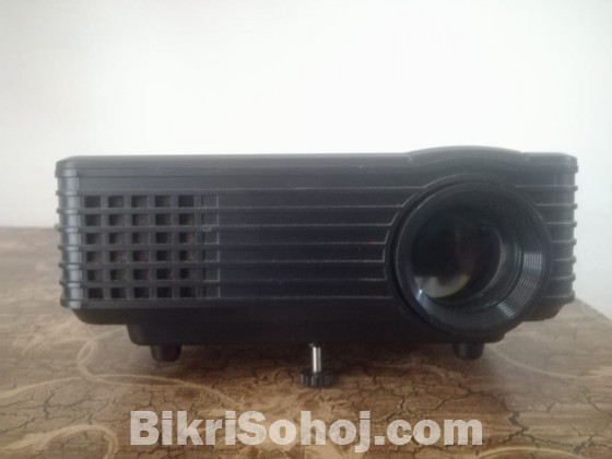 Mini LED RD-805 TV Projector (Built In TV)